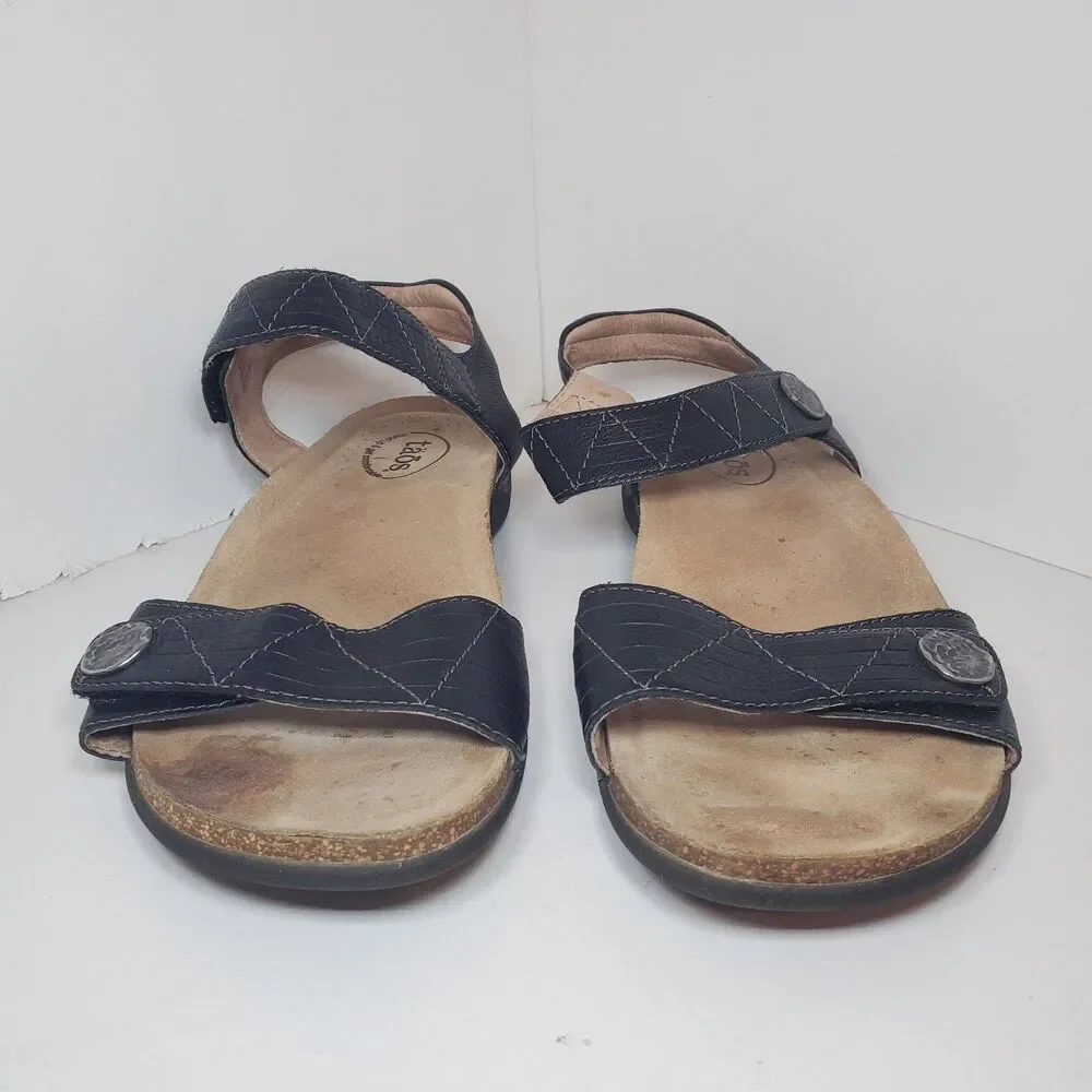 Taos Womens Sz 10 Pioneer Black Leather Silver Medallion Comfort Sandals